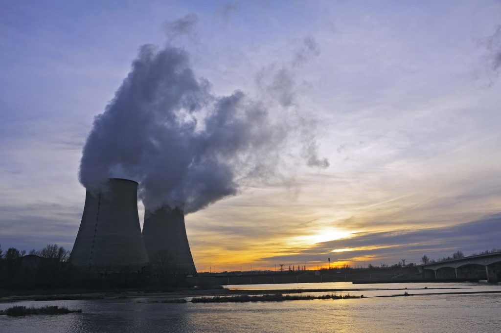 EDF baisse ses prévisions nucléaires