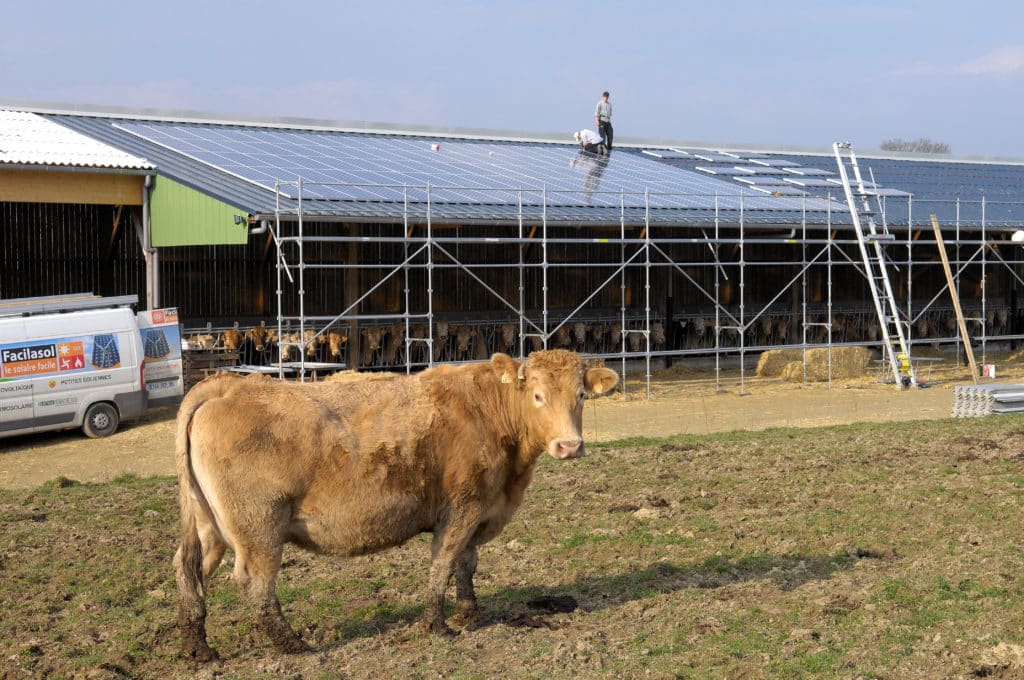 Hangar photovoltaïque agricole